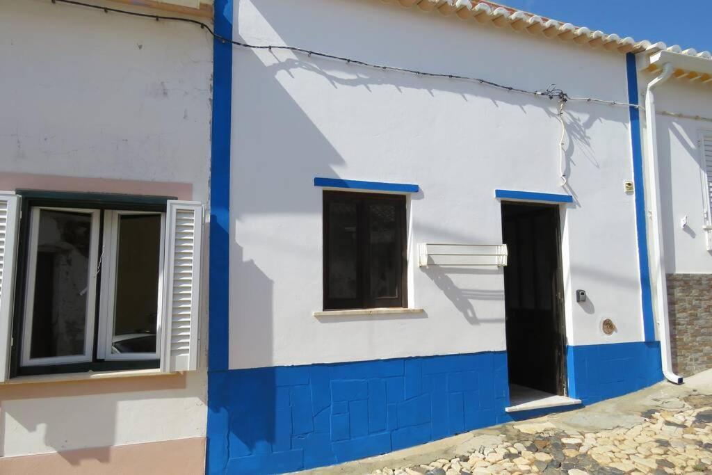 הוילה וילה דו ביספו Casinha De Aldeia No Coracao Da Costa Vicentina מראה חיצוני תמונה